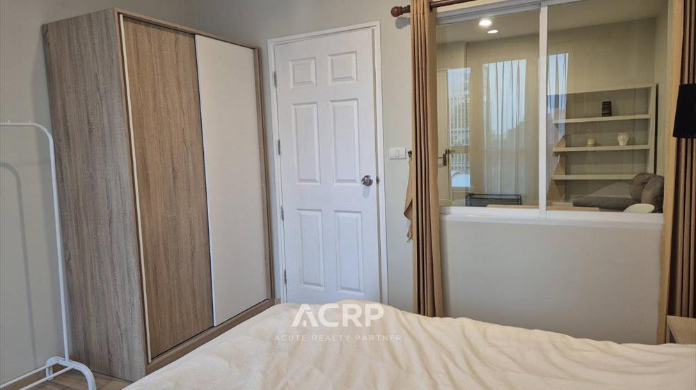 picture Life @ Sathorn for rent The unit provides1 bedroom, 40 sq.m. - 4/10