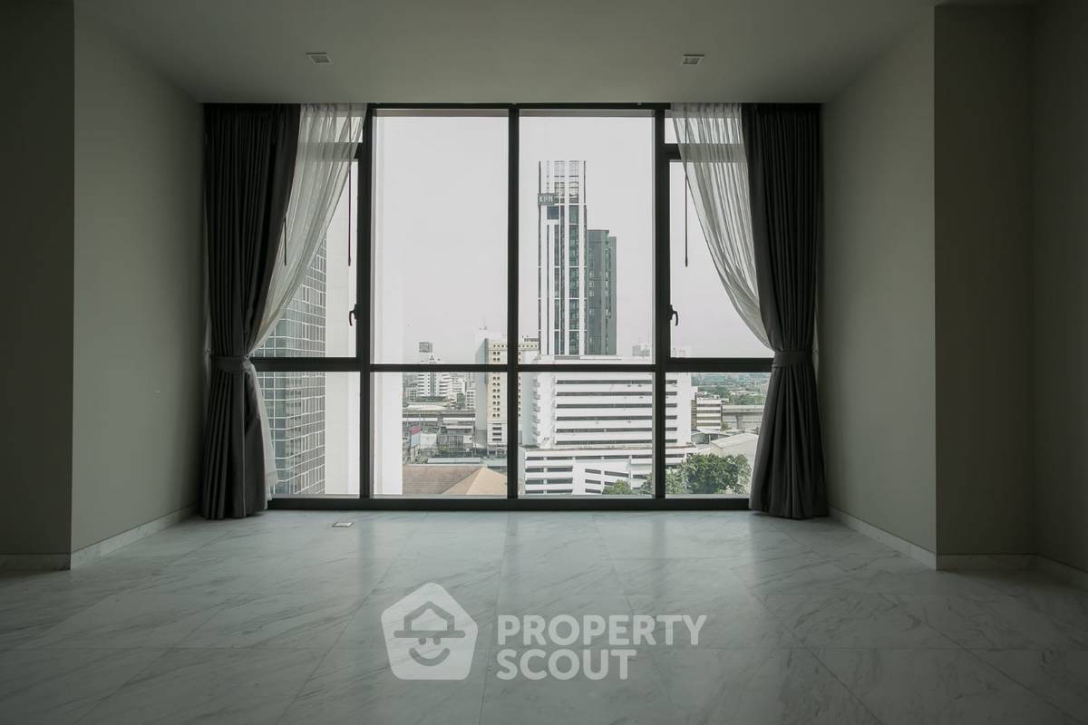 picture Great Value Pet-Friendly 2-BR At The Monument Thonglo (ID 622039) - 7/25