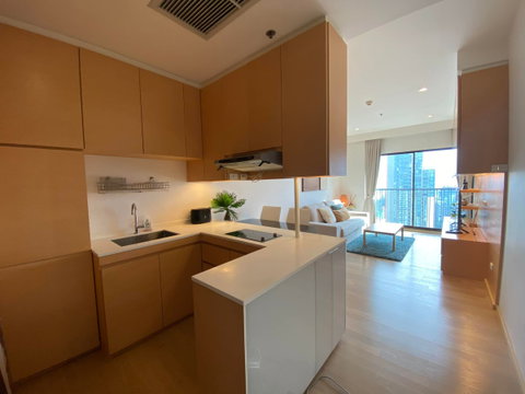 AA61150 | 1Bed | 1Bath | BTS Phrom Phong | 50sqm | THB 40,000/mo | Fl.24 — Noble Refine Sukhumvit 26 Near Bangkok