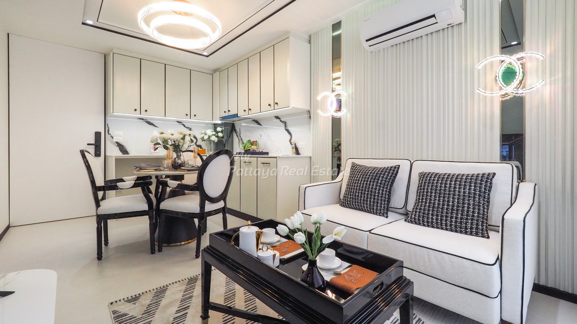 รูป 🛏️ 2 ห้องนอน - 🛁 2 ห้องน้ำ - 🏙️ Pool View - 🌏 ชื่อชาวต่างชาติ - 🏢 Embassy Pattaya - รหัส: EMBSJ11 - รูปที่ 4/15