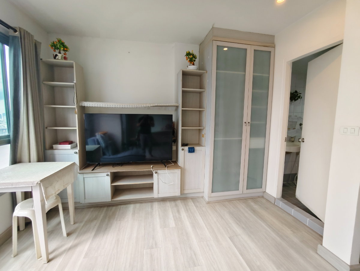 picture 🟢 Available 🟢 For Rent: Chapter One Modern Dutch – 2-bedroom unit with a beautiful river view. 🟢 🟢 Book now! First come, first served! - 11/31