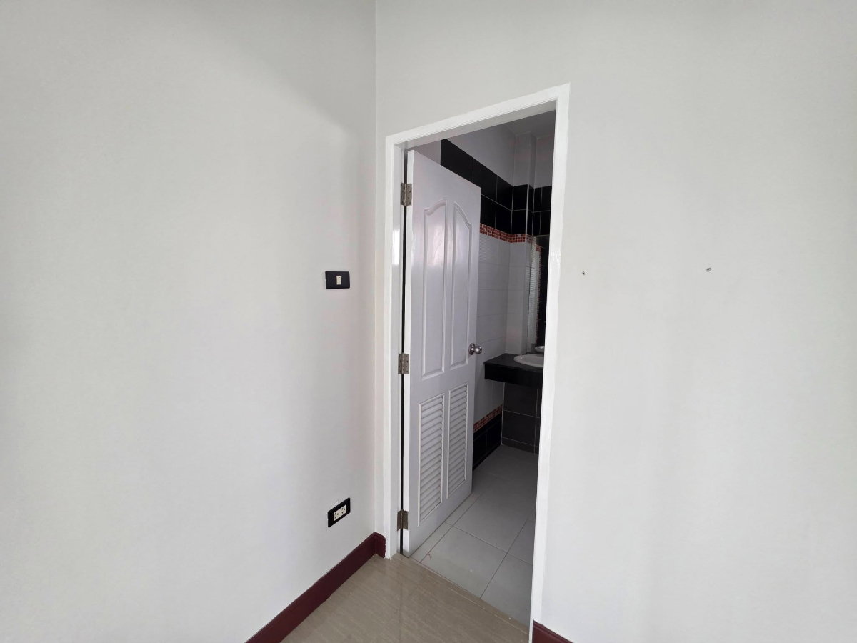 รูป ขายบ้านเดี่ยว 2 ชั้น ทำเลท่าวังตาล สารภี เชียงใหม่ ราคา 3.7 ล้านบาท #CSRP101310 - รูปที่ 17/20