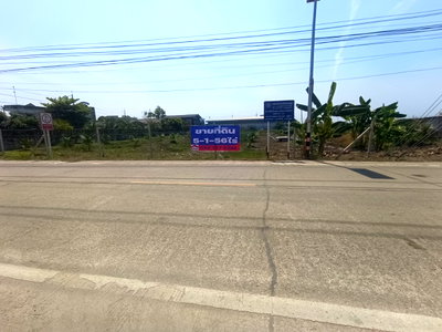 ที่ดิน นครชัยศรี นครปฐม : ขายที่ดิน 5-1-56 ไร่ ใกล้ถนนเพชรเกษม 50 เมตร