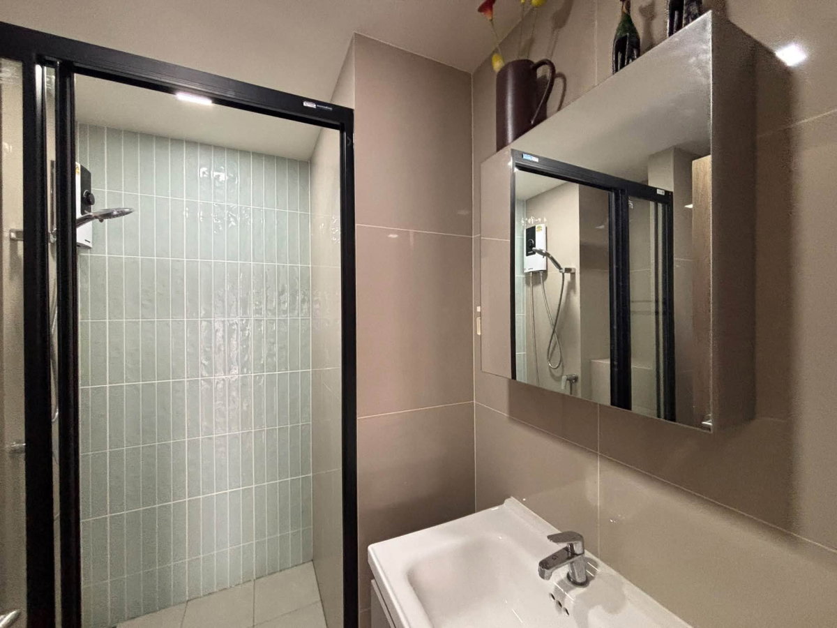 picture Code: 26KJ5082  for rent THE MUVE Pradipat 🔥🔥 Line ID: @kjcondo (with @)🔥🔥 - 12/14
