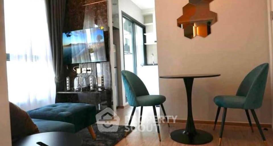 picture Pet-Friendly 20th-Floor 1-BR At The Tree Interchange, MRT Bang Pho (ID 3331916) - 3/17