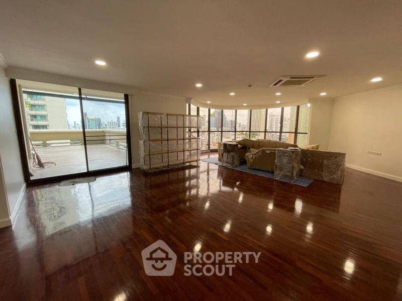รูป ขนาด 319 ตร.ม. 3 ห้องนอน City Lakes Tower Sukhumvit 16 ห่าง BTS อโศก 300 เมตร (ID 2834784) - รูปที่ 1/8