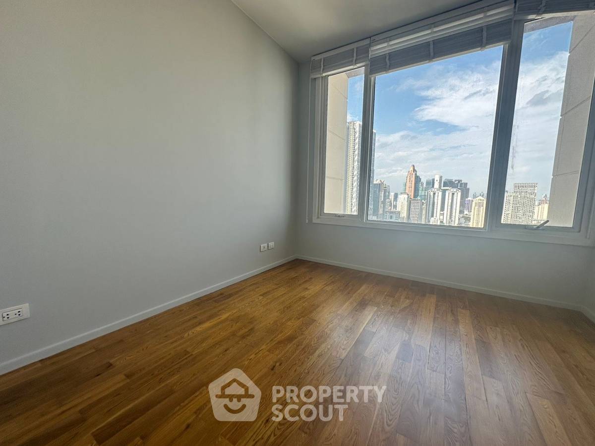 picture 3-BR Condo at The Empire Place near BTS Saint Louis (ID 3329230) - 9/11