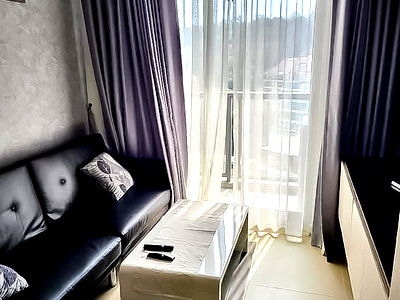 Condos for sale : 1 Bedroom Condo for Sale Unixx South Pattaya Pool View