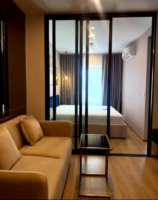 Condos for rent : Life Rama 4 -                     Asoke