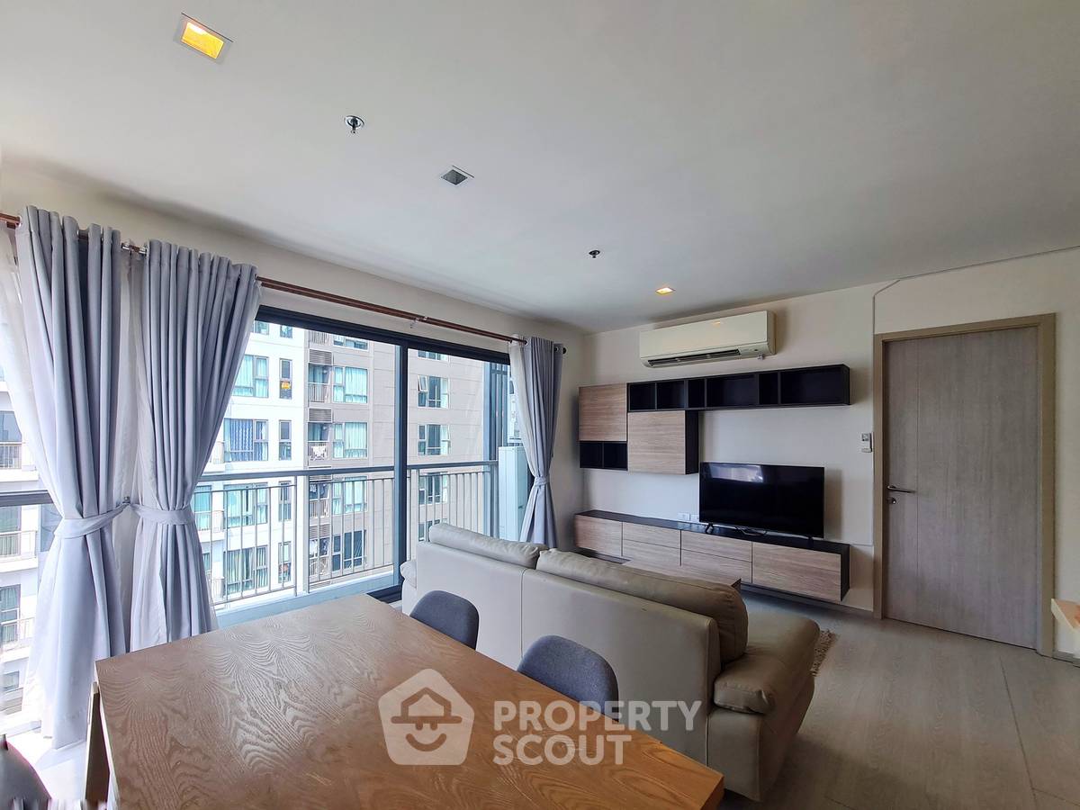 รูป 300 เมตรจาก BTS ทองหล่อ | คอนโด 2 ห้องนอน Rhythm Sukhumvit 36-38 (ID 3029377) - รูปที่ 4/20