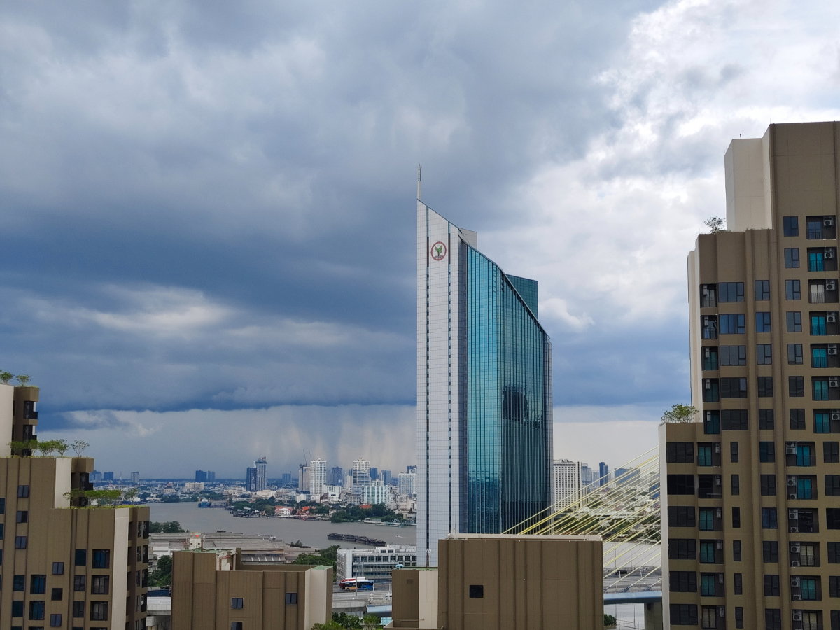 picture 🟢 Available 🟢 For Rent: Chapter One Modern Dutch – 2-bedroom unit with a beautiful river view. 🟢 🟢 Book now! First come, first served! - 7/31