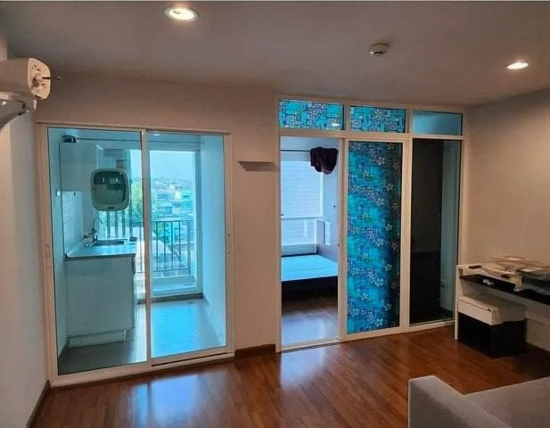 picture A010476 Regent Orchid Talad Plu - 2/8