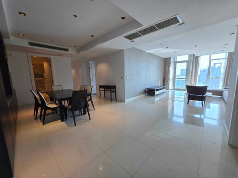 LTH162327 - Luxury Condo FOR RENT Athenee Residence | 178.14 sq.m. | 3 Beds | 3 Baths + Maid Room | BTS Phloenchit | 150K/Month
