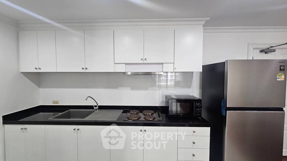 picture 2-BR Condo At Acadamia Grand Tower Near BTS Phrom Phong (ID 993908) - 16/25