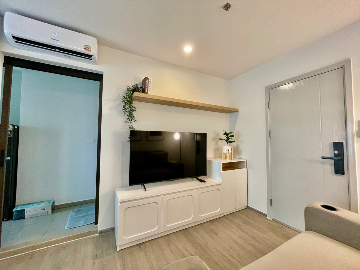 picture Condo Regent Wutthakat near BTS for rent - 8/15