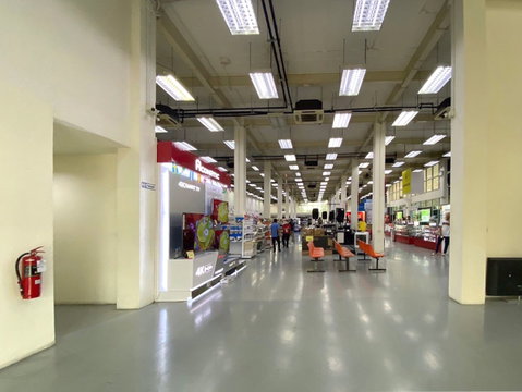 ขาย โกดัง ริมถนนพุทธมณฑลสาย5 ขนาด 8 ไร่กว่า พื้นที่ 12,360 ตรม.