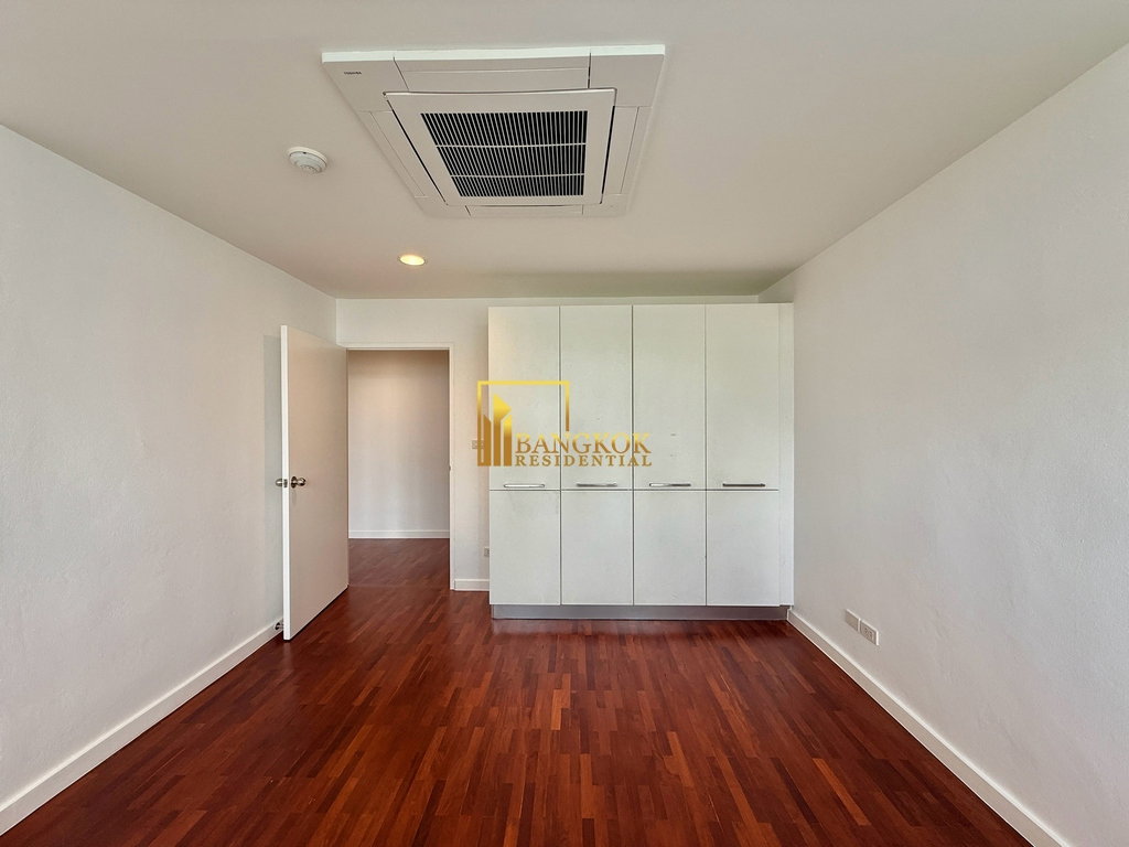 picture La Cascade | Very Spacious 4 Bed Condo For Rent in Ekkamai - BR16379CD - 19/39