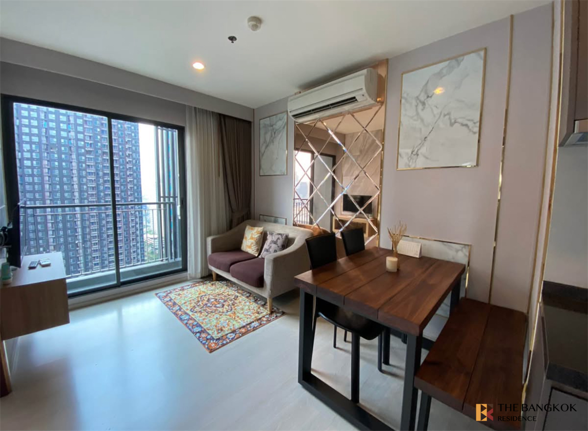 picture RHYTHM Asoke near MRT Rama 9 Station Easy Travel, Fully Utilized Space - 10/10