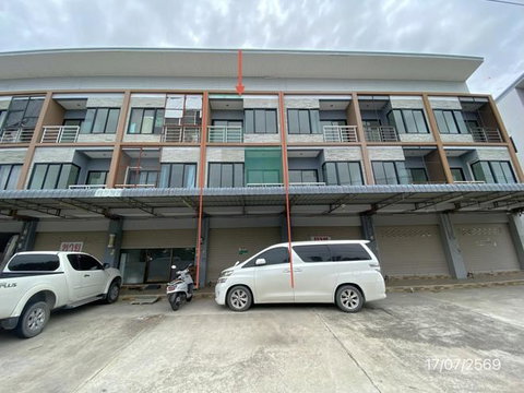 SHOP HOUSE 27.5 Sq.w. Phan Thong Chonburi for 2.5M
