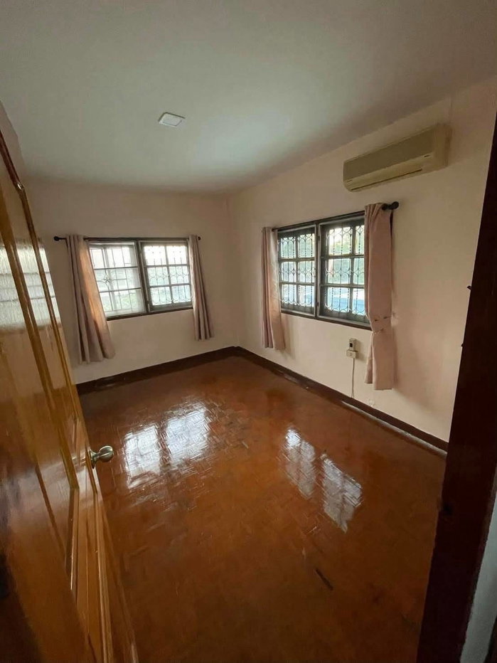 รูป 🏡✨ ให้เช่า บ้านเดี่ยว 2 ชั้น หมู่บ้านซื่อตรง 28 ซอยนวมินทร์ 143 5 ห้องนอน 3 ห้องน้ำ บ้านพื้นที่กว้าง ฟังก์ชันครบ นวมินทร์ – นวลจันทร์ – รามอินทรา - รูปที่ 14/18