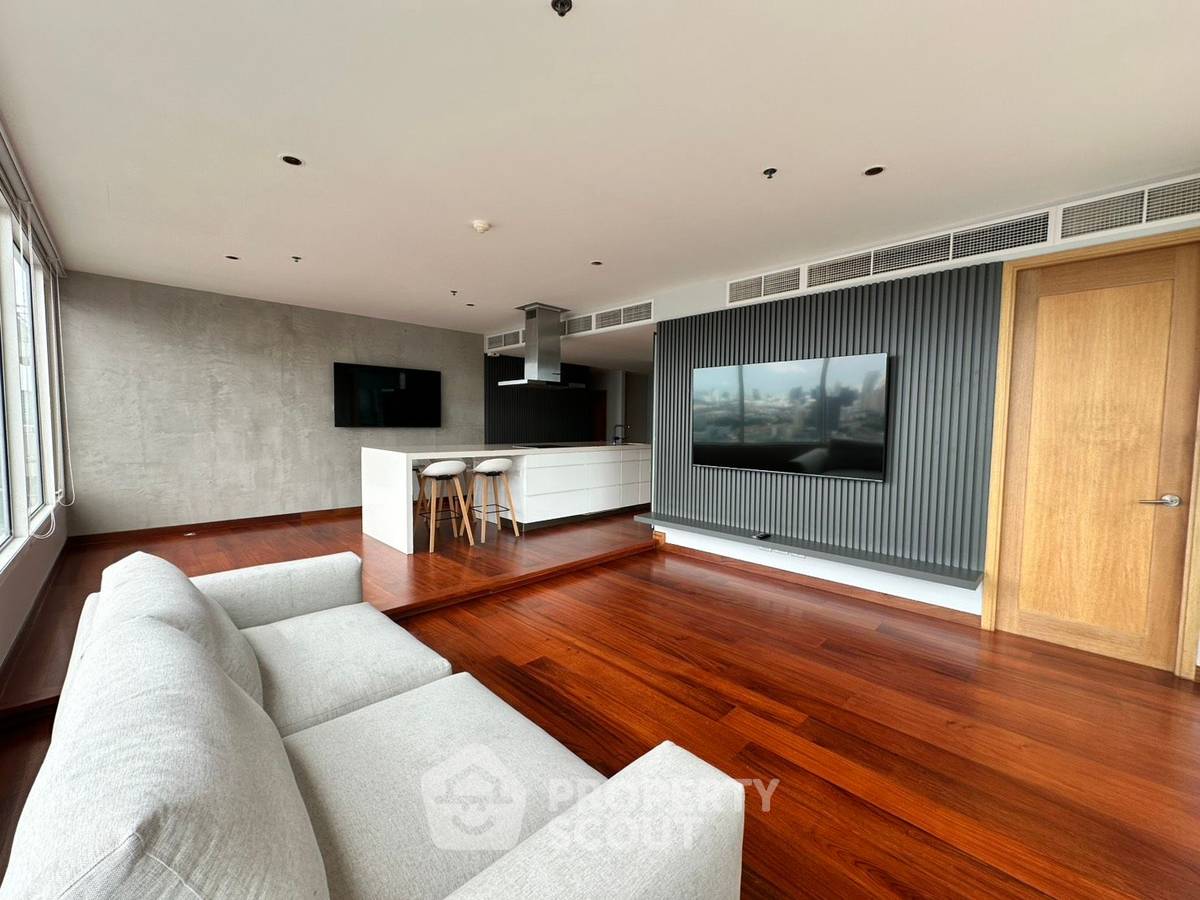 picture 3-BR Condo at The Empire Place near BTS Saint Louis (ID 3329230) - 3/11