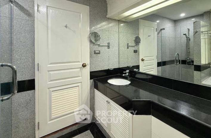 รูป ใกล้ BTS ราชดำริ 300 ม. | คอนโด 3 ห้องนอน Grand Langsuan Condominium (ID 3316076) - รูปที่ 3/8