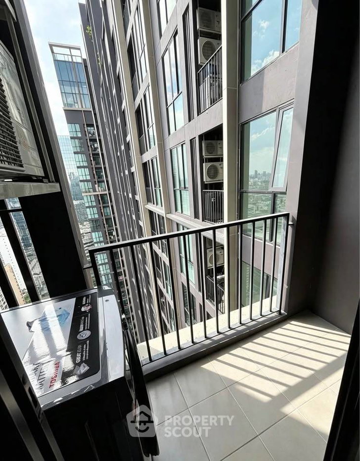 picture 36th-Floor 1-BR At Nue District R9, 200m To MRT Phra Ram 9 (ID 3331848) - 8/8