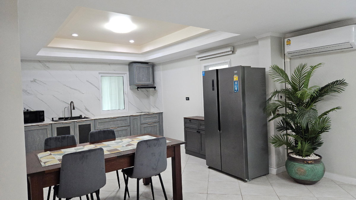 picture 🏡 FOR RENT 🏡 Palm Hill Estate · Luxury Villa - 15/30