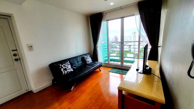 Condos for rent : For Rent Condo LUMPINI PLACE WATER CLIFF Building A, Floor 27,3 bed room, Room size 77.00 sqm