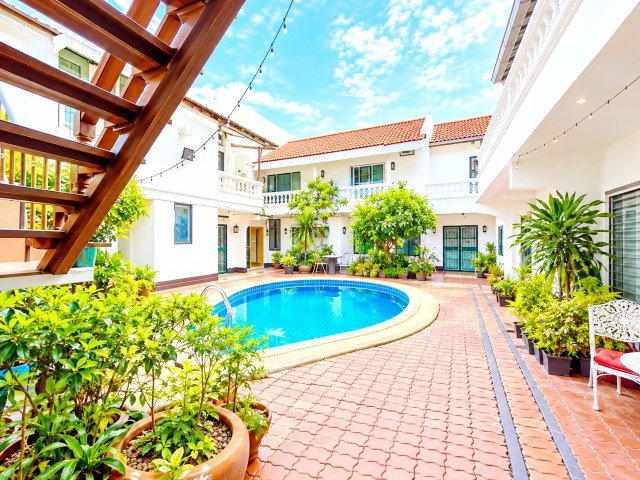 รูป หาดจอมเทียน 425ม. พัทยา คฤหาสน์ โรงแรม 2–3 ชั้น Pool Villa 19นอน 19น้ำ 190ตร.วา 966ตร.ม. ตร.ม. พร้อมสระว่ายน้ำ - รูปที่ 2/8