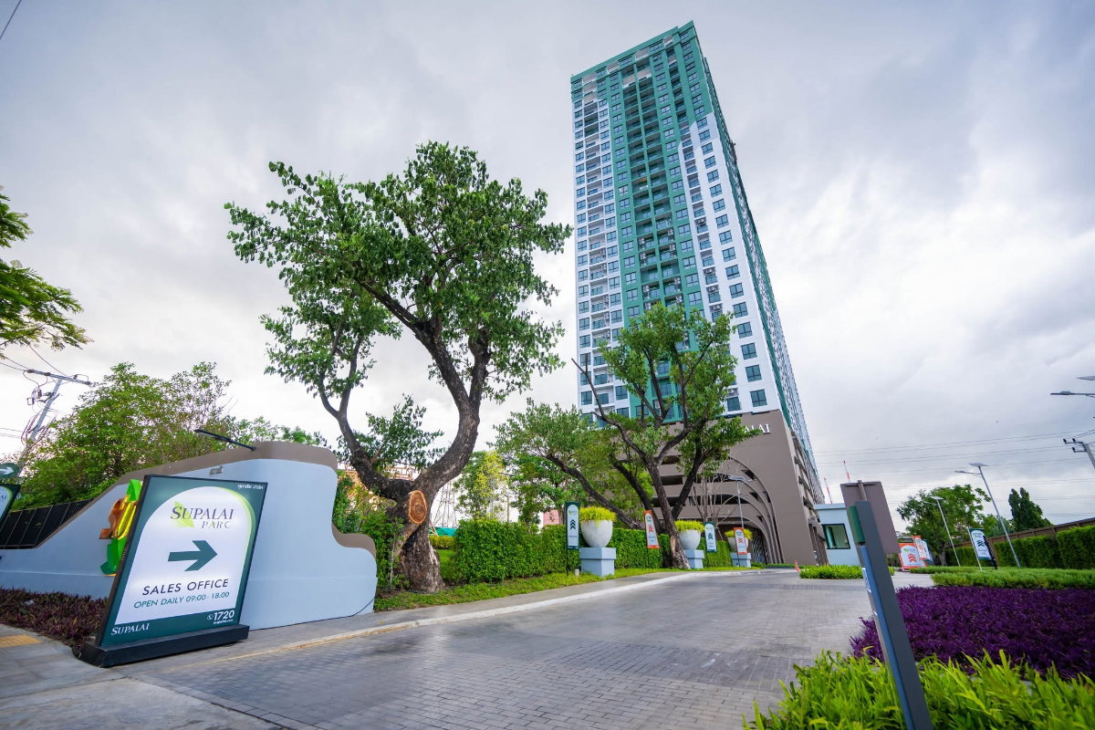 รูป ขายดาวน์เท่าทุน Supalai Parc Ekkamai–Pattanakarn | ชั้น 27 เกือบTop ห้องมุม ทิศเหนือ วิวสระ | 2 Bed 2 Bath + 2 ที่จอดรถ (Type นี้โครงการขายหมดแล้ว) - รูปที่ 6/6