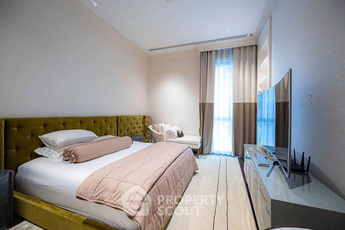 picture 200 Metres From BTS Phloen Chit | 3-BR Condo At 98 Wireless (ID 3329599) - 13/15