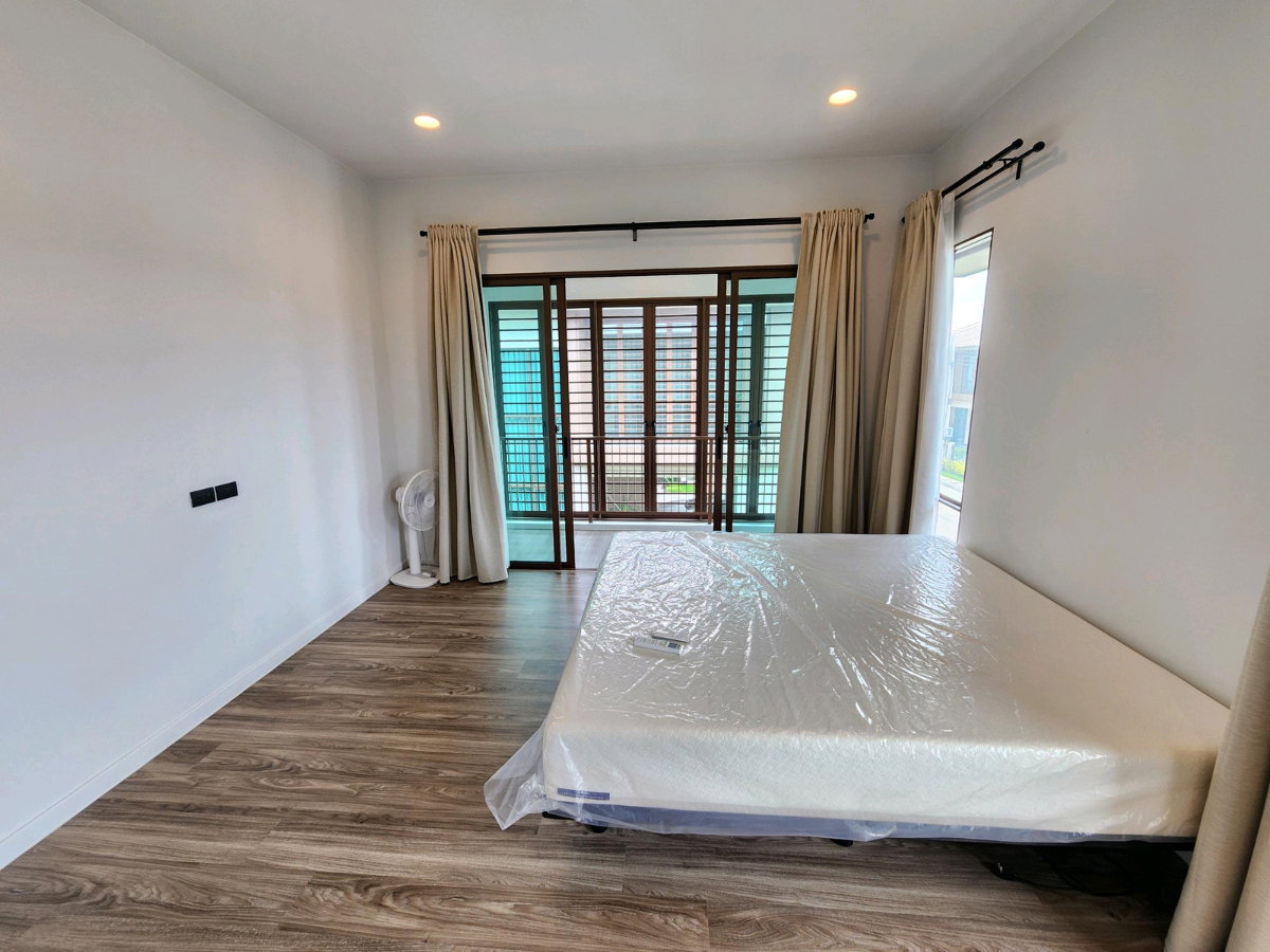 รูป HOT DEAL! บ้านสวยสภาพใหม่ บุราสิริ กรุงเทพกรีฑา (Burasiri Krungthep Kreetha) 4ห้องนอน 4ห้องน้ำ 57.50ตรวา. บ้านใช้น้อยมาก ด่วน เพียง 17.90mb - รูปที่ 35/53