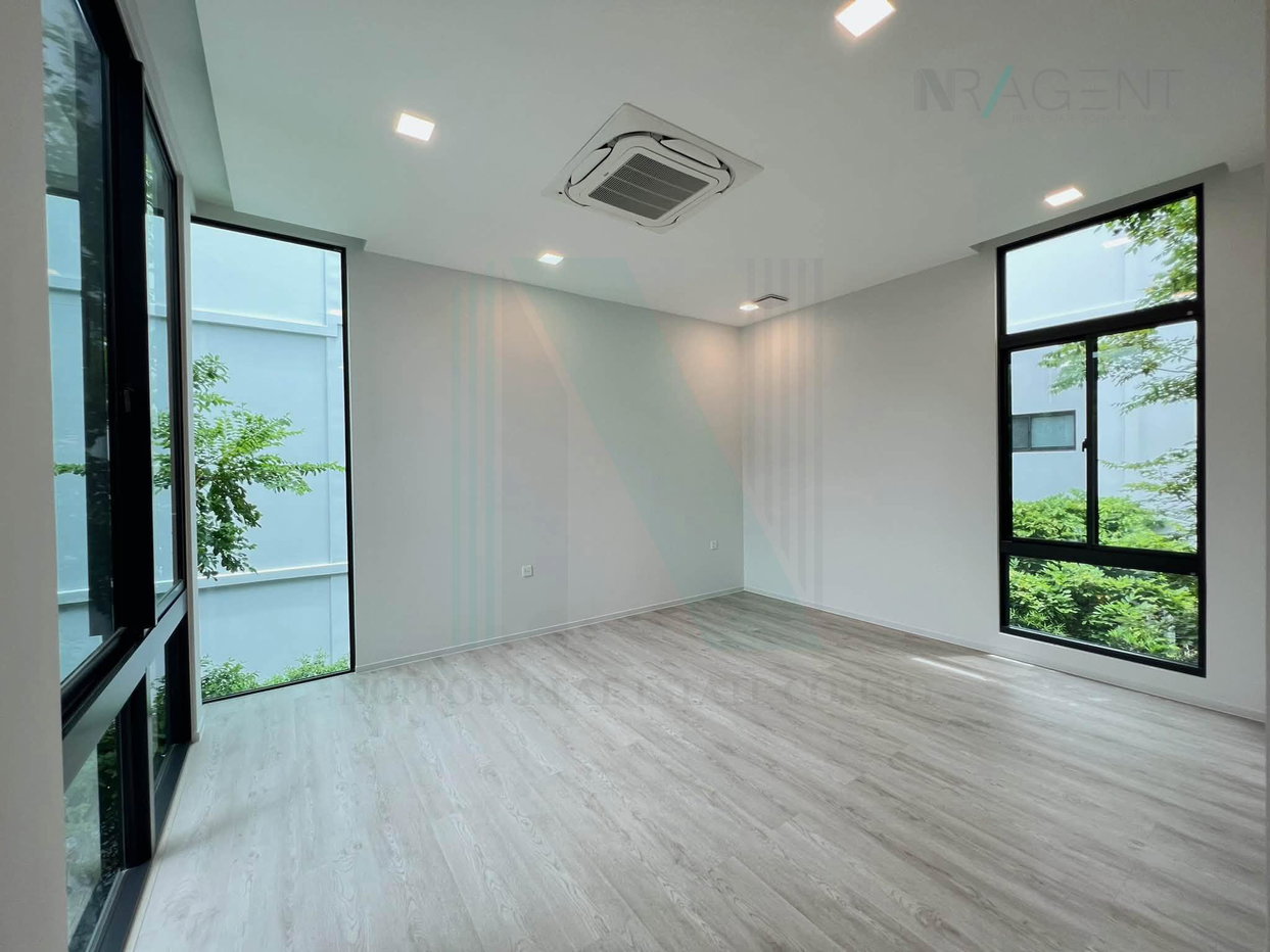 รูป 📌 ให้เช่าบ้านเดี่ยว 3 ชั้น วีเว่ กรุงเทพกรีฑา 4 ห้องนอน 5 ห้องน้ำ - รูปที่ 3/8