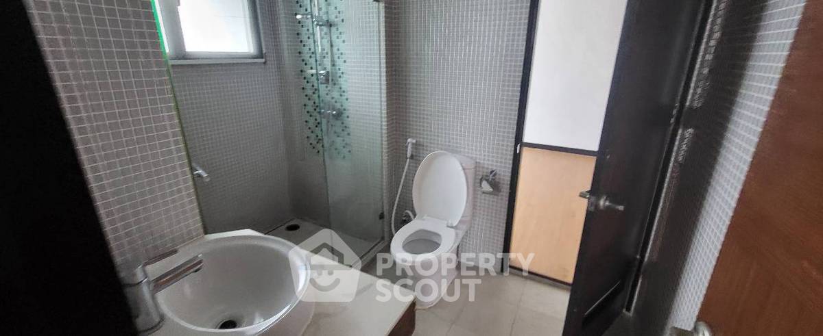 picture Spacious 3-BR 170 Sqm, Avenue 61 Condominium Near BTS Thong Lor (ID 3336168) - 19/21