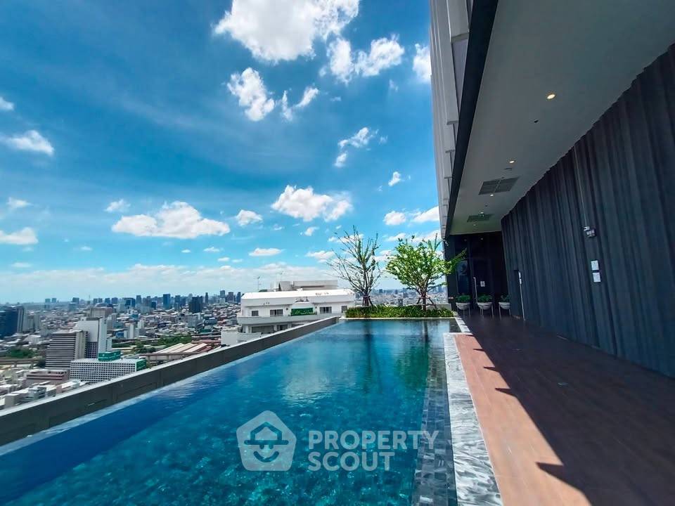 picture Great Value 30th-Floor 2-BR Life One Wireless Near BTS Phloen Chit (ID 3332783) - 33/40