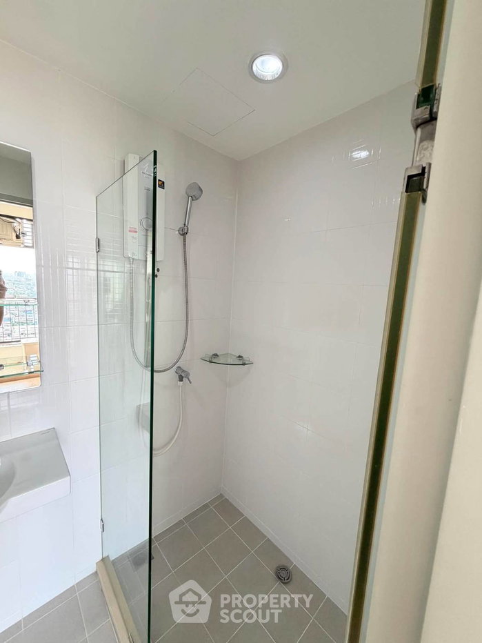 รูป คอนโด 1 ห้องนอน ชั้น 22 Ideo Sathorn-Thrapra ใกล้ BTS โพธิ์นิมิตร (ID 3336328) - รูปที่ 13/25