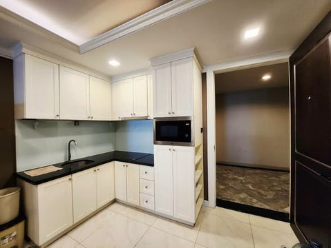 AA682087 | 1 ห้องนอน | 1 ห้องน้ำ | 68.23 ตร.ม. | 30,000 บาท/เดือน | ชั้น 28 — State Tower Silom Silom