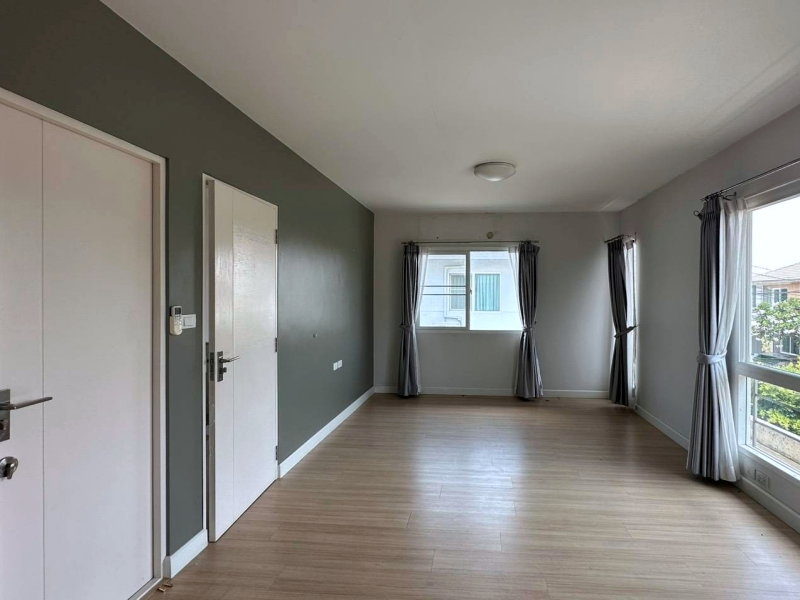 picture Detached House for Sale at Villaggio Rama 2 - 12/15