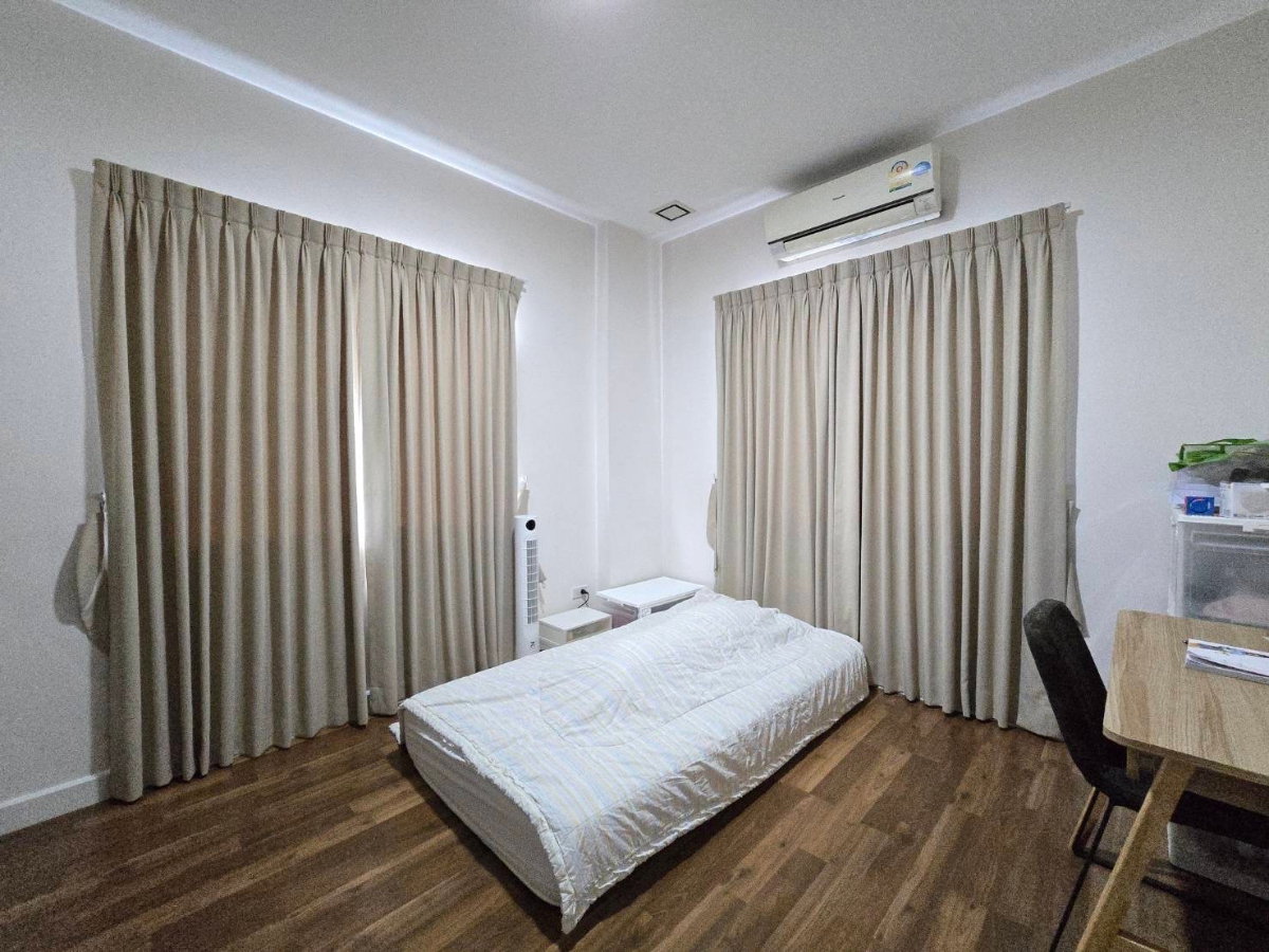 รูป 🏡✨ ให้เช่าบ้านเดี่ยวหรู มัณฑนา เลค วัชรพล | ใกล้ทะเลสาบและคลับเฮ้าส์ - รูปที่ 6/10