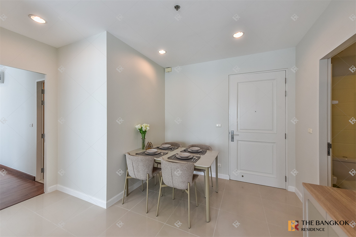 picture Q House Condo Sathorn Convenient Travel, Great Value per Square Meter near BTS Krung Thonburi - 8/10