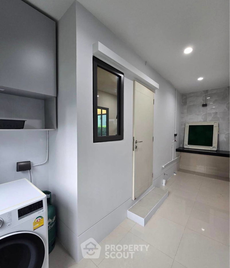 รูป บ้าน 3 ห้องนอน 300 ตร.ม. ให้เช่า Setthasiri-Krungthep Kreetha 2 (ID 3337012) - รูปที่ 18/23