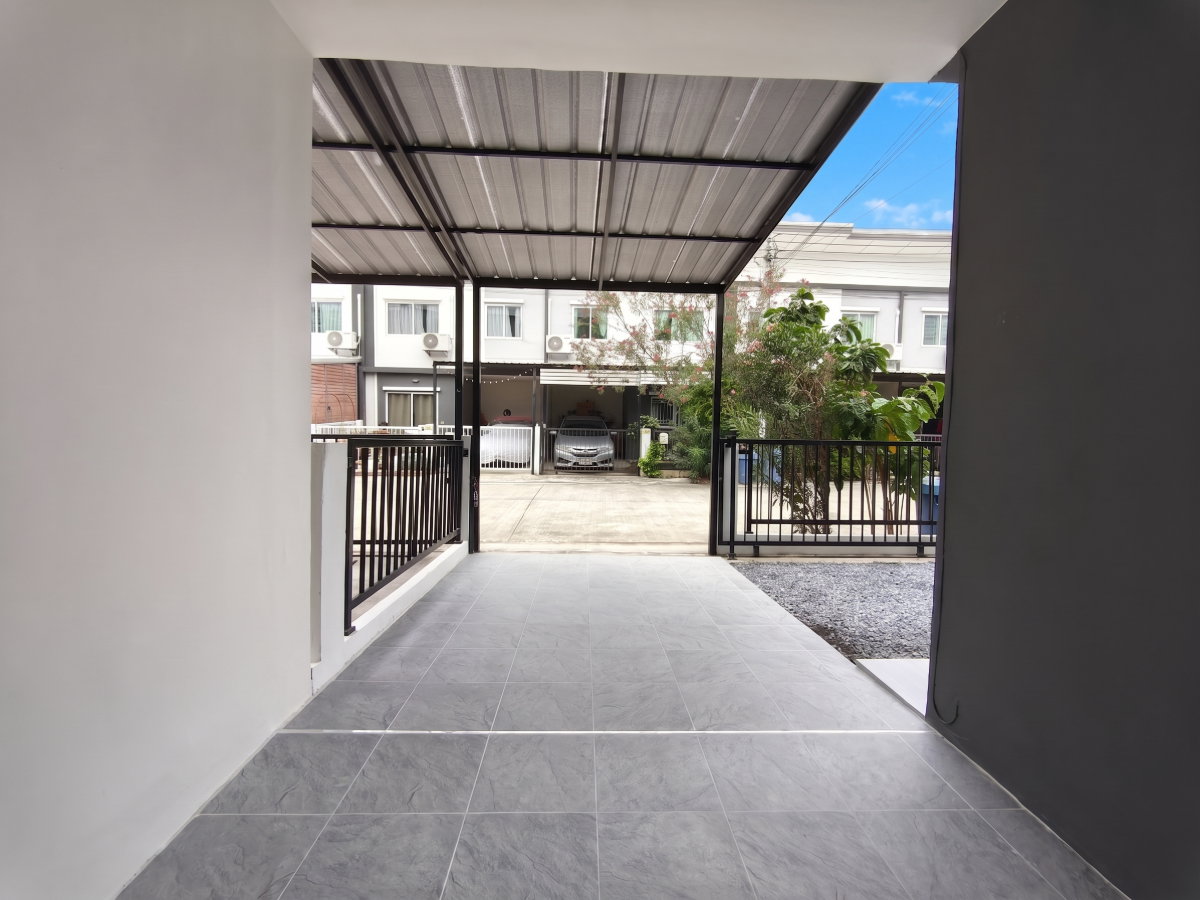 รูป 🏡 รีโนเวทใหม่ทั้งหลัง ✨ ไลโอ บลิสซ์ บางนา - สุวรรณภูมิ | 3 ห้องนอน ฟังก์ชันครบ 💰 1,790,000 บาท - รูปที่ 9/19