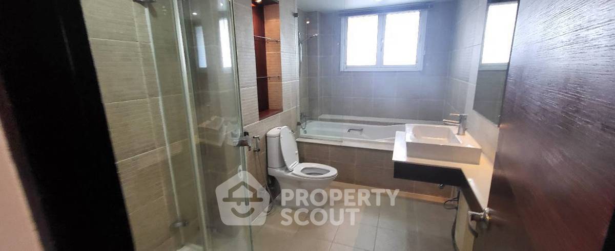 picture Spacious 3-BR 170 Sqm, Avenue 61 Condominium Near BTS Thong Lor (ID 3336168) - 17/21
