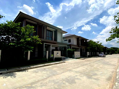 Houses for rent Bangkok : 📌 For Rent 2-story House BURASIRI KRUNGTHEPKREETHA 4 bedroom 4 bathroom