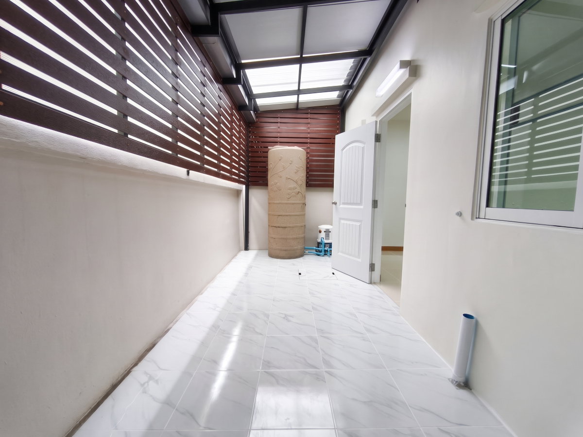 รูป 🏡 รีโนเวทใหม่ทั้งหลัง ✨ ไลโอ บลิสซ์ บางนา - สุวรรณภูมิ | 3 ห้องนอน ฟังก์ชันครบ 💰 1,790,000 บาท - รูปที่ 16/19
