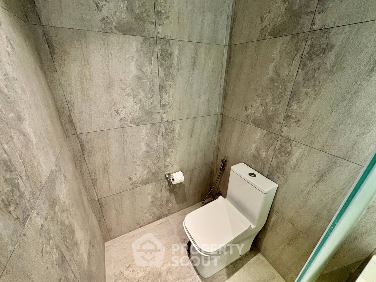 รูป ขายคอนโด 2 ห้องนอน 108 ตร.ม. ที่ Bluepoint Luxury Condominiums Patong (ID 985749) - รูปที่ 20/27