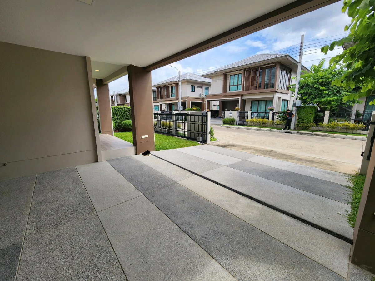รูป HOT DEAL! บ้านสวยสภาพใหม่ บุราสิริ กรุงเทพกรีฑา (Burasiri Krungthep Kreetha) 4ห้องนอน 4ห้องน้ำ 57.50ตรวา. บ้านใช้น้อยมาก ด่วน เพียง 17.90mb - รูปที่ 41/53
