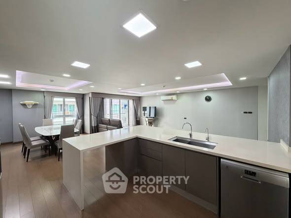 picture Spacious 2-BR 192 Sqm At Avenue 61 Near BTS Thong Lor (ID 3336163) - 3/20