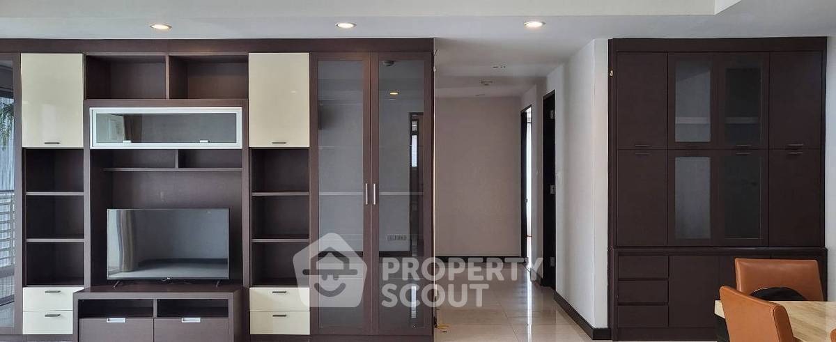 picture Spacious 3-BR 170 Sqm, Avenue 61 Condominium Near BTS Thong Lor (ID 3336168) - 4/21